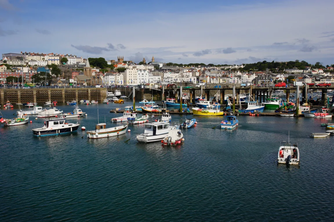 Guernsey, Channel Islands travel guide